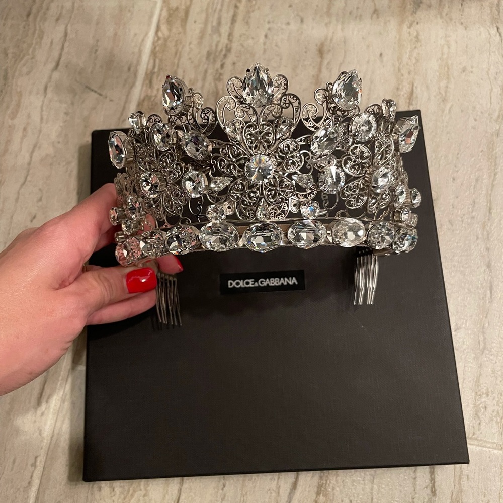 Dolce & Gabbana Crown